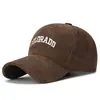 Gorra de Béisbol de Pana Bordada Retro Estilo Coreano Nueva para Otoño e Invierno para Parejas, Versátil y Adelgazante, Gorra de Pico de Color Sólido a la Moda