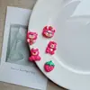 Oso Fresita Brillante de Dibujos Animados Pegamento de Crema DIY Funda de Teléfono Pendientes Pasador Zuecos Accesorios para Zapatos Piezas de Resina Venta al por Mayor