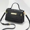 Bolso para Mujer 2023 Primavera Nuevo Bolso de Hombro Cruzado Tendencia Europea y Americana Patrón de Cocodrilo Bolso Cuadrado Pequeño Bolso de Mano de Moda para Mujer