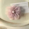 Presilha de Cabelo Flor de Organza Fada Atmosférica 9cm Feminina de Luxo Nicho Pérola Novo Estilo