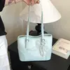 Bolso grande de mujer estilo coreano 2026 nuevo bolso de mano de moda moderno bolso de hombro simple para el uso diario bolso de axila