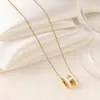 Moderna Cadena para Clavícula de Acero de Titanio con Colgante de Letra H Recubierto en Aceite para Mujer, Colgante de Oro de 18K que No se Desvanece, Joyería de Moda de Lujo Ligero