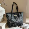 Bolso de Mujer con Estampado de Leopardo Vintage 2026 Nuevo Bolso Tote de Gran Capacidad Moderno Bolso de Hombro Único con Monograma Bolso para Mujeres para el Trabajo