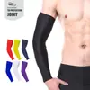 Venta al por mayor de fábrica equipo protector de baloncesto protector de brazo deportivo protector de codo alargado protector de muñeca manga de brazo transpirable para hombres y mujeres