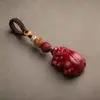 Chaveiro de cinábrio cru, cinábrio dourado-púrpura de alto teor, pingente de ano do zodíaco, acessório de bolsa, joia de presente, atacado e dropshipping