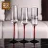 Taça de Vinho Preta Estilo Gravata Borboleta de Luxo Leve, Copo de Cristal para Restaurante, Taça para Harmonização de Casamento, Taça de Champagne Preta e Vermelha para Uso Doméstico