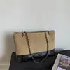 Bolso de mano nuevo para mujer: un bolso de hombro con correa de cadena, elegante, de gran capacidad, casual, versátil, retro y minimalista, perfecto para ir al trabajo.