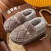 Pantuflas de algodón engrosadas para mujer, pantuflas de invierno para interior con tacón y forro de felpa para abrigar, pantuflas de invierno para el hogar con suela gruesa para hombre