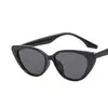 Gafas de sol retro ojo de gato triangulares para cara pequeña para mujer de alta gama ins negras de montura pequeña estilo protección solar Gafas de sol para fotos