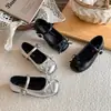 Sapatos de salto único para meninas para primavera e outono, estilosos e respiráveis, sola macia, sapatos de princesa infantis 2026, novos sapatos Mary Jane de couro rasos