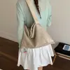 2026 Bolso de axila de gran capacidad, diseño de nicho de alta gama, bolso de hombro casual de moda, bolso tote simple moderno y único