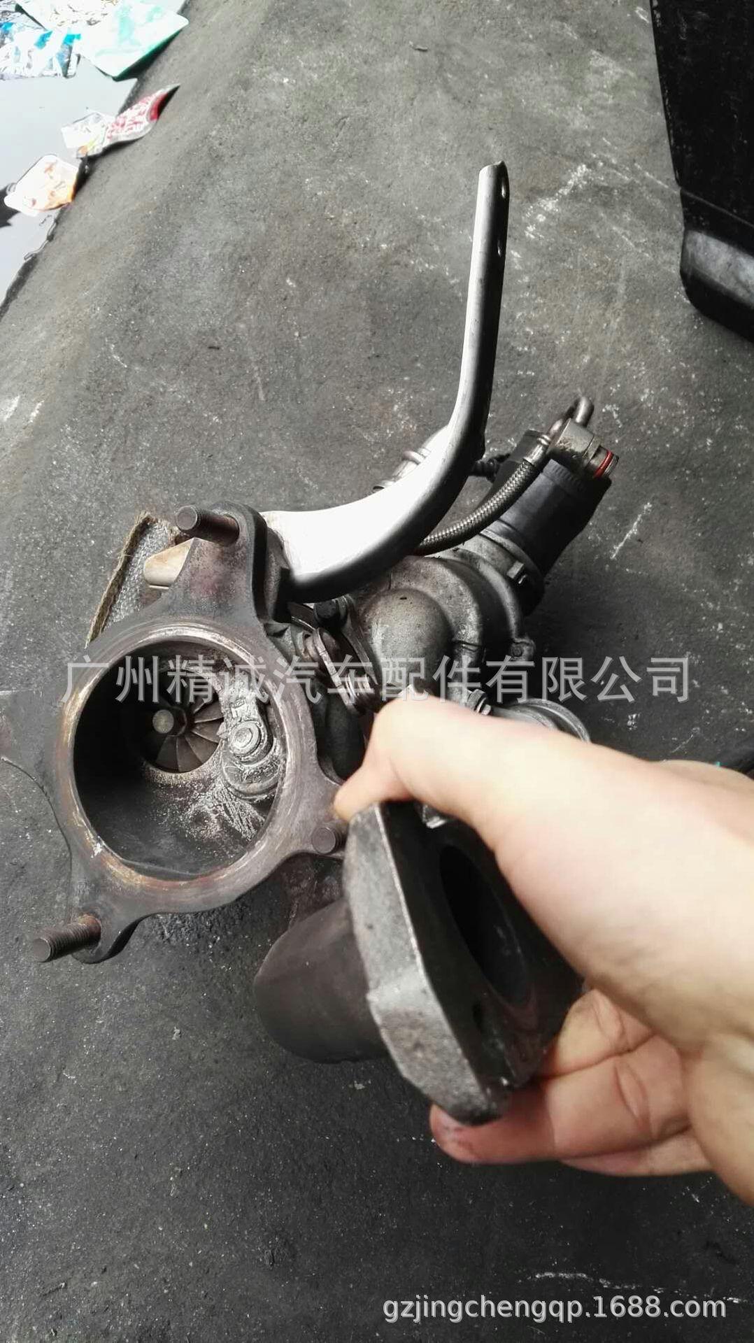 08年款迈腾1.8T涡轮增压器总成5