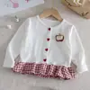 Jaqueta Nova para Meninas 2026 Estilo Primavera e Outono Infantil Elegante Moderna Casual Top Bebê Outono Solta Manga Longa Tendência