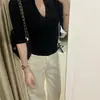 Blusa de tricô gola V manga média estilo francês para mulheres, camiseta estilo old money, slim fit de verão, ombro normal, cintura com amarração, polo de manga curta