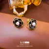 Brincos de Clipe Elegantes e Luxuosos para Bobina de Mosquito para Mulheres Sem Furos nas Orelhas, Brincos de Moda Exquisitos e Versáteis, Brincos Personalizados de Alta Qualidade para Atacado