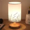 Lámpara de mesa creativa hecha a mano con flores secas en relieve, luz nocturna, lámpara de mesita de noche para dormitorio, lámpara de ambiente para hotel y casa de huéspedes, lámpara de lino