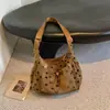 Bolso para axila con estampado de estrellas retro para mujer, bolso de un solo hombro, nuevo, versátil, casual, para el trabajo, bolso cruzado portátil para viajes