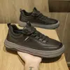 Verano Nuevos Zapatos Casuales para Hombre Suela Gruesa Zapatos Transpirables Zapatos de Moda Versátiles para Hombre Tenis Hombre Venta al por Mayor