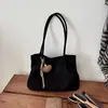 Bolsa tote transfronteiriça de grande capacidade em estilo retrô para mulheres, perfeita para o outono, casual, simples, versátil e adequada para o trajeto diário.; pode ser carregada como bolsa de ombro ou debaixo do braço