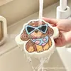 Esponja linda de dibujos animados de pulpa de madera natural que se expande al mojarse, se usa para limpiar la cocina, lavar platos y fregar ollas, absorbe agua y no retiene aceite