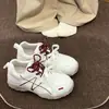 Populares zapatillas tipo "dad shoes" de suela gruesa para mujer, nuevas zapatillas de entrenamiento finas alemanas de otoño 2026, zapatillas blancas deportivas, casuales y cómodas para mujer