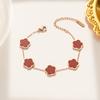 Colar Pulseira Brincos Flor de Cinco Folhas de Madrepérola Estilo Luxo Acessível Europeu e Americano para Mulheres Aço Titânio Não Desbota Joias de Alta Qualidade