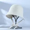 Sombrero de Pescador Minimalista Tejido Estilo Japonés que Hace que la Cara Parezca Más Pequeña, Sombrero de Cubo Versátil para Mujer en Otoño e Invierno, Elegante Sombrero Cálido con Lazo, Moderno