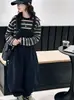 Conjunto de overol elegante para niñas, nueva versión coreana para primavera y otoño 2026, atuendo casual de dos piezas para niños mayores, ropa infantil de moda