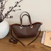 Bolsa Tote de Moda Transfronteiriça para Mulheres, Grande Capacidade, Bolsa de Mão de Luxo para o Dia a Dia, Design em Forma de Asa, Design de Nicho, Bolsa de Ombro Retrô