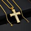 Colgante de cruz chapado en oro de acero de titanio estilo punk hip hop de comercio electrónico transfronterizo europeo y americano, disponible en stock al por mayor.