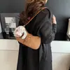 Bolsa Satchel Retro de Design de Nicho Bolsa Bolinho para Mulheres Novo Estilo Inverno 2025 Estilo Estrangeiro Versátil Bolsa de Ombro Único Transversal de Luxo Leve