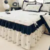 Saia de Cama Acolchoada de Renda Dupla Camada Estilo Francês Peça Única, Adequada para Todas as Estações, Saia Cobertura Espessada Estilo Amarrar Conjunto de Três Peças