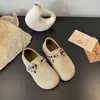 Zapatos Birkenstock de suela gruesa con tacón oculto para mujer 2026 nuevos de otoño versátiles mocasines de altura pequeña sin cordones casuales zapatos de un solo color