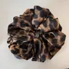 Accesorio para el Cabello con Estampado de Leopardo y Flores Moda Europea y Americana Adorno para Moño Versátil Goma Elástica Adorno para Moño