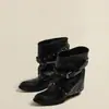 Botines geniales de cuero genuino estilo callejero con punta fina para mujer, botines apilados plisados tachonados, botines de tacón alto con hebilla de cinturón, botines ecuestres