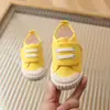 Zapatos Casuales para Niños Zapatos de Lona Suela Suave Zapatos de Caña Baja Primavera y Otoño Velcro Zapatos Blancos Zapatos Planos para Niños y Niñas Zapatos para Niños Pequeños