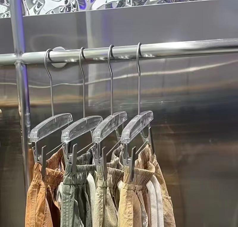 1.5半圆头双排裤架3