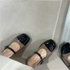 Nuevos Zapatos de Cuero Pequeños Británicos Cuadrados Planos Mary Janes con Correa de Combinación de Colores Retro para Mujer