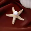 Broche Estrella de Mar Perla Chapado en Oro Real de 14K Lujo Accesible Gama Alta Exquisito Ramillete Elegante Accesorios Elegantes Nicho Femenino
