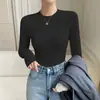Camiseta Feminina Regular nos Ombros, Manga Longa, Novo Estilo Outono 2026, Slim Fit, Camiseta Básica 100% Algodão, Estilo Curto para Primavera, Top para Usar por Baixo