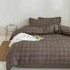 Atrapa la Fresa Estilo Ins Estilo Coreano Rojo Púrpura Cuadros Pequeños Todo Algodón Doble Capa Gasa Juego de Cuatro Piezas 1.8 Ajustado Ropa de Cama Pura de Algodón