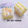 Juguete de Comida de Simulación Pastel de Crema 3D DIY Funda para Teléfono Pasador Goma para el Cabello Zueco Zapatos Flor Resina Accesorios Venta al por Mayor