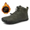 Botas de nieve de invierno nuevas y gruesas para exteriores, zapatos de algodón con forro polar para hombre, zapatos cálidos antideslizantes e impermeables para mujer, zapatos de alpinismo de cinco dedos