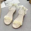 Sandálias para Mulheres 2026 Verão Novo Estilo Fada Sandálias de Estudante Fundo Plano Corrente de Pérola Renda Plissada Sandálias Romanas