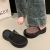 Sandalias de diseño único 2026 verano nuevo sandalias de red con un solo tirante huecas de suela gruesa para mujer