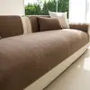 Cojín de sofá estilo simple para todas las estaciones 2026 nuevo modelo chenilla antideslizante y resistente a la suciedad funda de cojín para asiento de sofá manta venta al por mayor