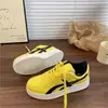 Zapatillas blancas versátiles para pareja para estudiantes, nueva colección primavera/otoño 2026 para mujer, suela gruesa, que aumentan la altura, casuales, zapatos atléticos ligeros