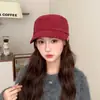 Gorra de repartidor estilo retro británico para mujer en otoño e invierno, estilo nuevo, sombrero octogonal de gamuza plisada que estiliza el rostro, gorra de pintor pequeña y moderna