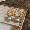 Pendientes de Botón de Perla Redonda Francesa Lujo Ligero Moda de Alta Gama Pendientes Exquisitos para el Viaje Diario Accesorios de Pendientes Versátiles para Mujeres