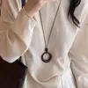 Estilo Chinês Old Money! Colar com Pingente em Tons de Marrom para Mulheres, Corrente Clavicular de Luxo de Alto Padrão, Acessório Longo de Verão